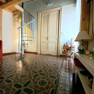 linas-house.catania-hotels.net/