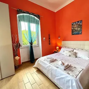ca-del-vins-studio-flat-la-spezia.hotelitalianriviera.com/