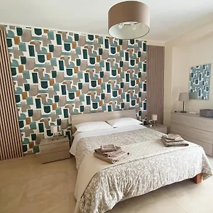 friends-family-apartment-free-parking-car.taorminaitalyhotels.com/
